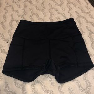 Buffbunny shorts with pockets